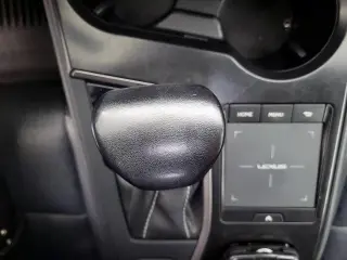 Lexus UX 200 2022 4dr Crossover