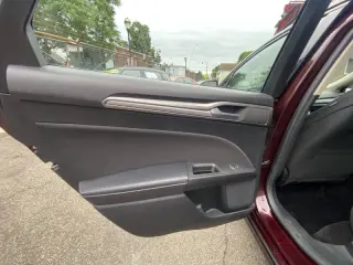 2018 Ford Fusion Hybrid SE