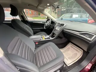 2018 Ford Fusion Hybrid SE