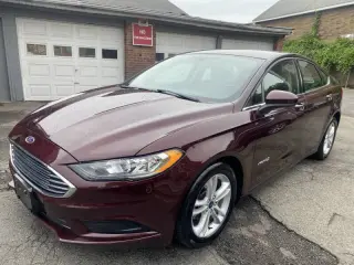 2018 Ford Fusion Hybrid SE