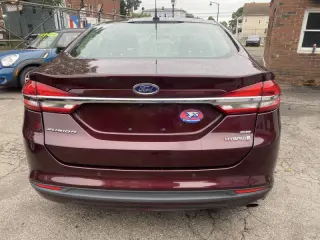 2018 Ford Fusion Hybrid SE