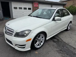 2012 Mercedes-Benz C-Class C 300 Luxury 4MATIC