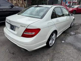 2012 Mercedes-Benz C-Class C 300 Luxury 4MATIC