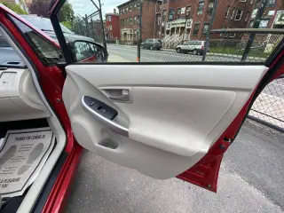 2013 Toyota Prius Four