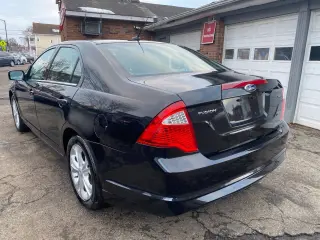 2012 Ford Fusion
SE
