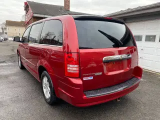 2008 Chrysler Town and Country
Touring
