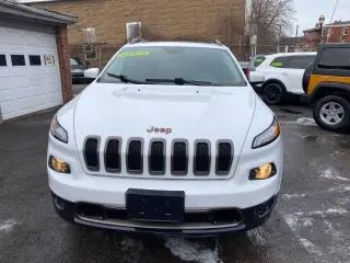 2016 Jeep Cherokee
Latitude 75th Anniversary