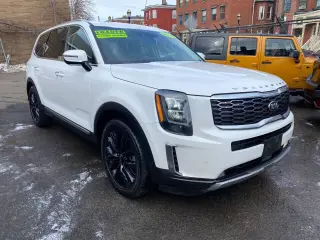 2020 Kia Telluride
SX