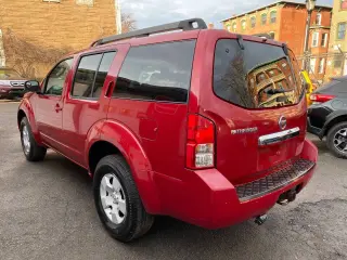 2009 Nissan Pathfinder
S