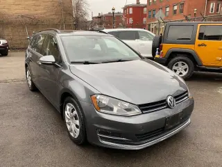 2015 Volkswagen Golf SportWagen
TDI S