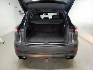 Porsche Cayenne 2021 AWD 4dr SUV