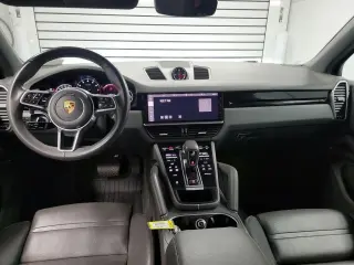 Porsche Cayenne 2021 AWD 4dr SUV