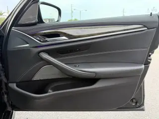 2018 BMW 5 Series 540i