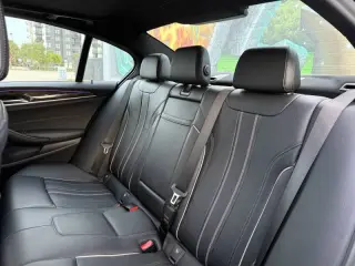 2018 BMW 5 Series 540i