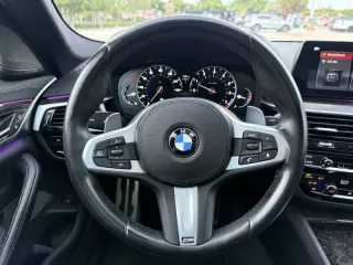 2018 BMW 5 Series 540i