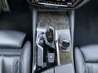 2018 BMW 5 Series 540i