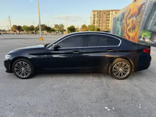 2017 BMW 5 Series 540i