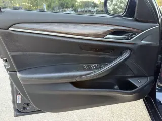 2017 BMW 5 Series 540i