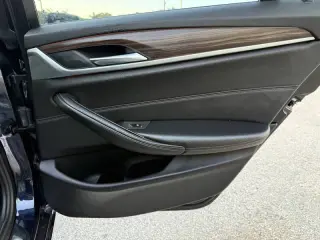 2017 BMW 5 Series 540i