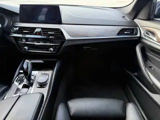 2017 BMW 5 Series 540i