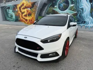 2017 Ford Focus ST