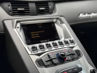 2013 Lamborghini Aventador LP 700-4