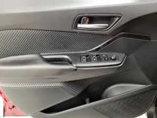 Toyota C-HR 2018 XLE 4dr Crossover
