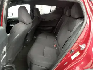 Toyota C-HR 2018 XLE 4dr Crossover