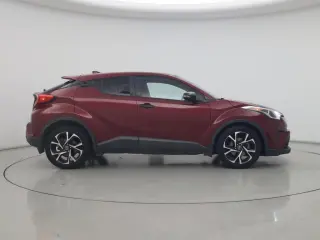 Toyota C-HR 2018 XLE 4dr Crossover