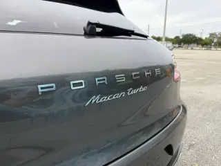2016 Porsche Macan Turbo