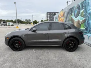 2016 Porsche Macan Turbo