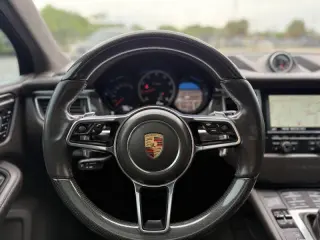 2016 Porsche Macan Turbo