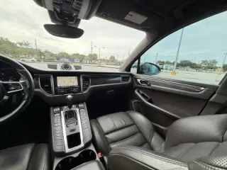 2016 Porsche Macan Turbo