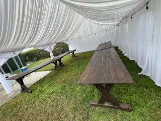 Toros mecánicos-farm table