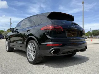 2018 Porsche Cayenne Platinum Edition