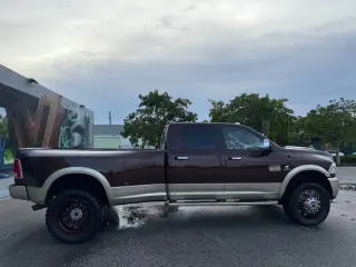 2014 RAM 3500 Laramie Longhorn