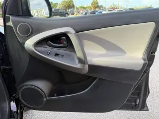 2009 Toyota RAV4 Limited
