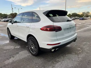 2017 Porsche Cayenne S E-Hybrid Platinum Edition