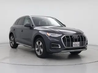 Audi Q5 2023 AWD quattro Premium 40 TFSI 4dr SUV