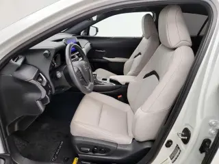 Lexus UX 250h 2024 4dr Crossover