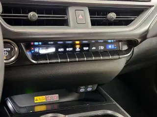 Lexus UX 250h 2024 4dr Crossover