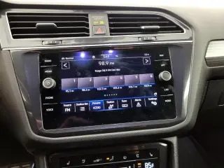 Volkswagen Tiguan 2022 AWD SEL R-Line 4Motion 4dr SUV