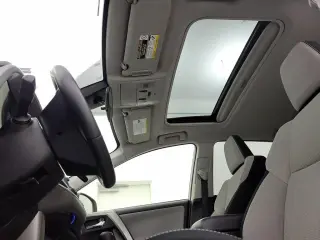 Toyota RAV4 Hybrid 2017 AWD XLE 4dr SUV