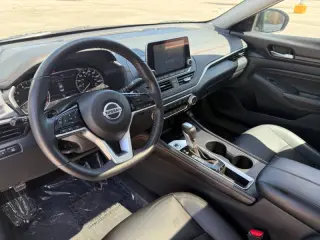 2021 Nissan Altima 2.0 SR