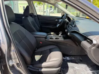 2021 Nissan Altima 2.0 SR