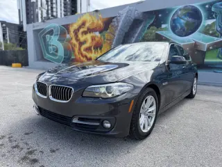 2015 BMW 5 Series 528i