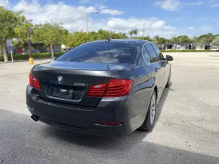 2015 BMW 5 Series 528i
