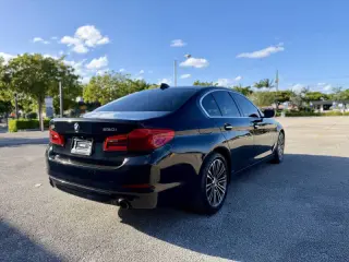 2018 BMW 5 Series 530i