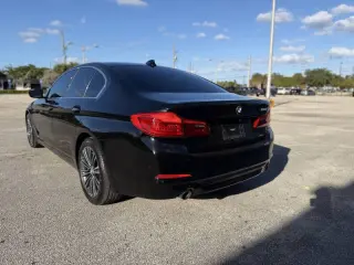 2018 BMW 5 Series 530i