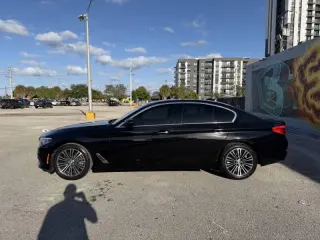 2018 BMW 5 Series 530i